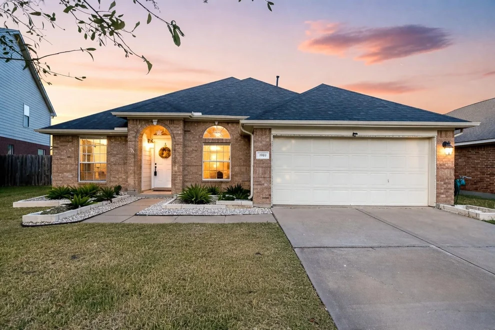 Unit for sale at 1903 Lantana Spring Lane, Pearland, TX 77581