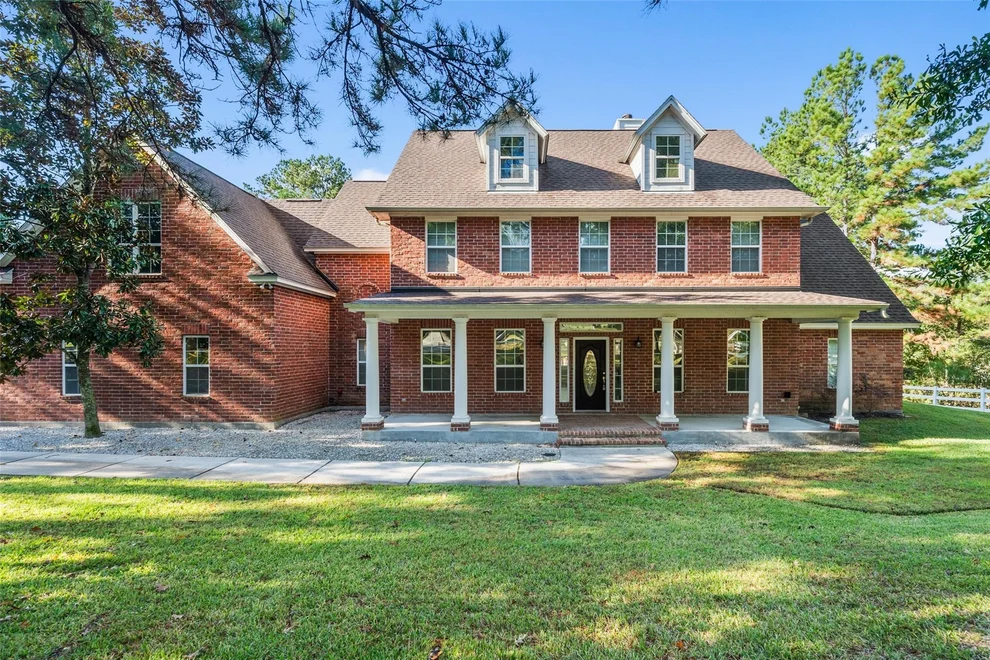 Unit for sale at 19211 Serpenteer Drive, Porter, TX 77365