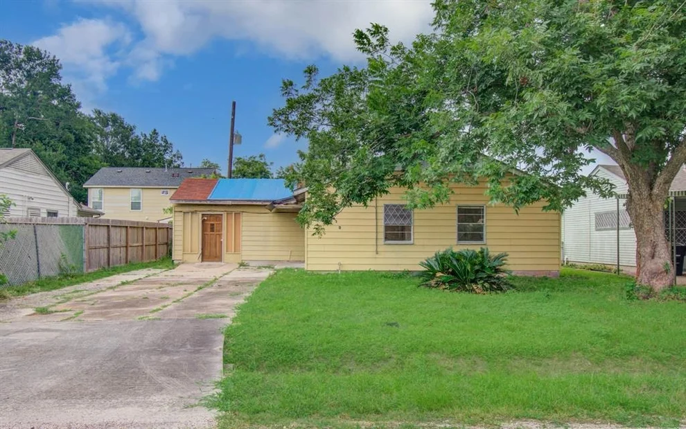 Unit for sale at 4310 Busiek Street, Houston, TX 77022