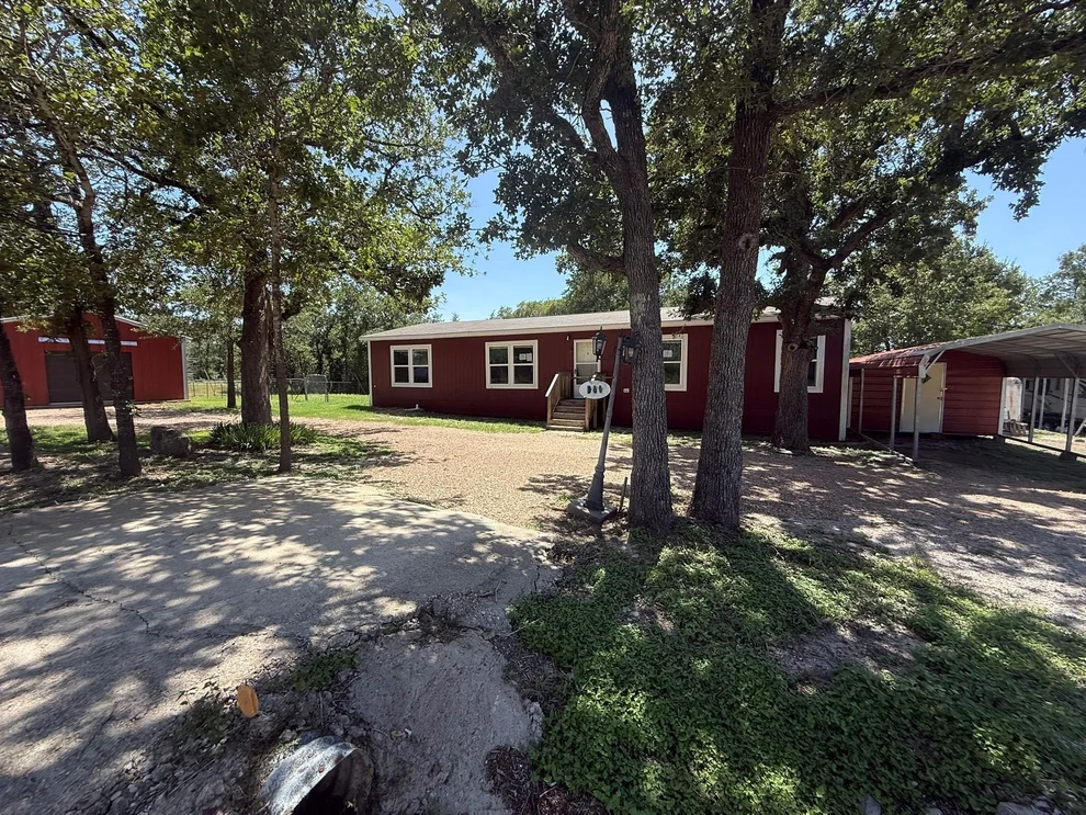 Unit for sale at 600 Lakeview Loop, Somerville, TX 77879