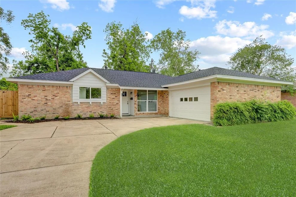 Unit for sale at 5507 Dryad Drive, Houston, TX 77035