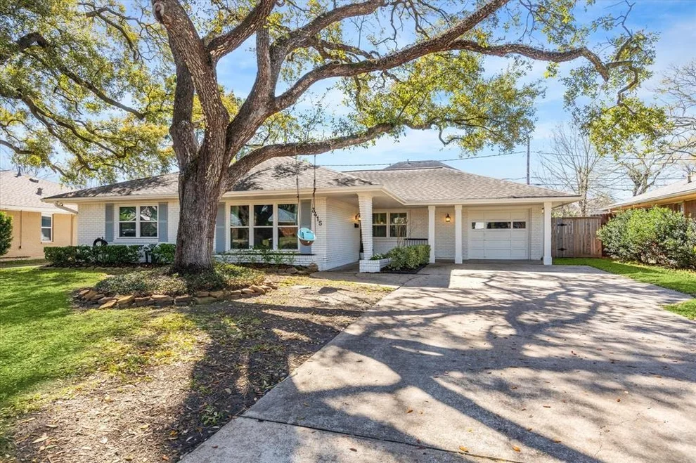 Unit for sale at 3415 Deal Street, Houston, TX 77025