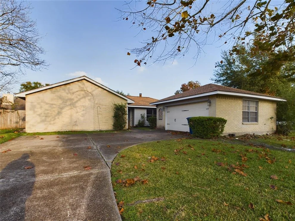 Unit for sale at 7602 Beaver Bend Court, Baytown, TX 77521