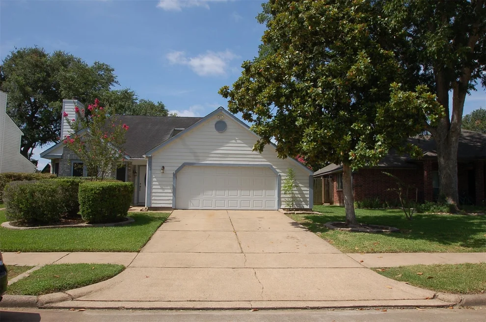 Unit for sale at 2035 Old Dixie Drive, Richmond, TX 77406