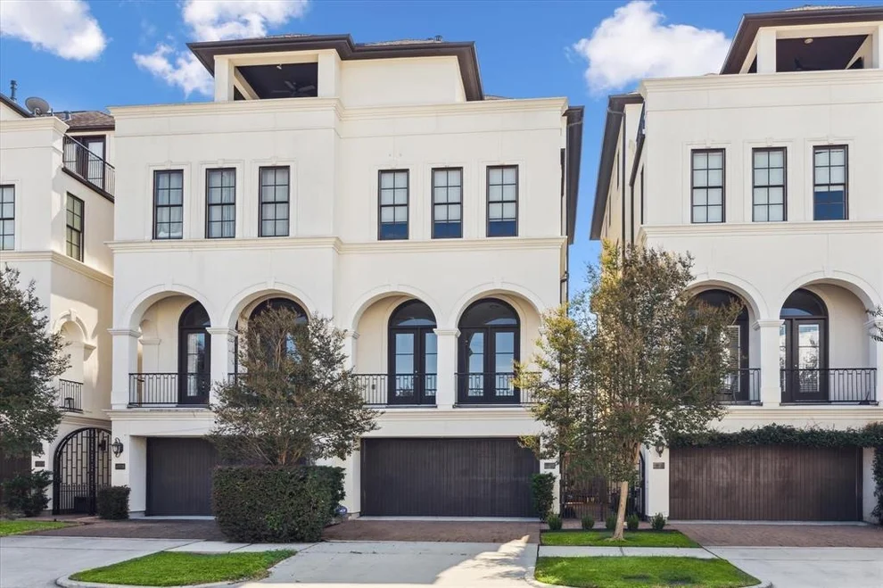 Unit for sale at 4725 Oakshire Drive, Houston, TX 77027