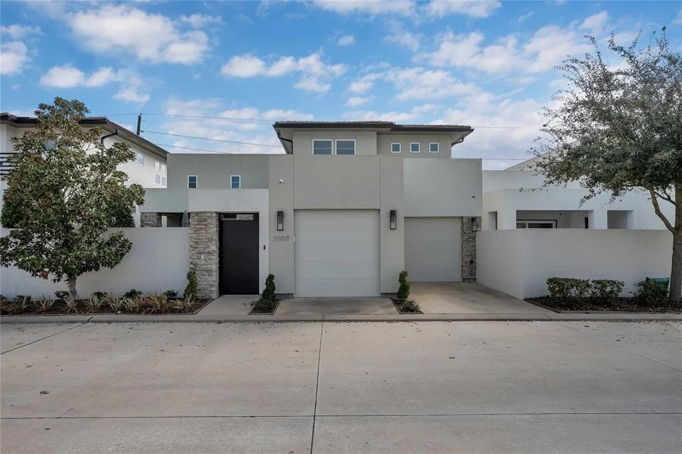 Unit for sale at 3107 Royal Courtside Avenue, Houston, TX 77082