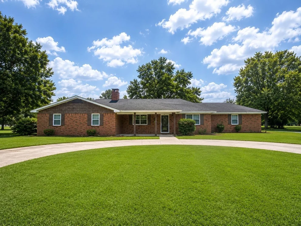 Unit for sale at 2947 Turtle Creek Drive, Wharton, TX 77488