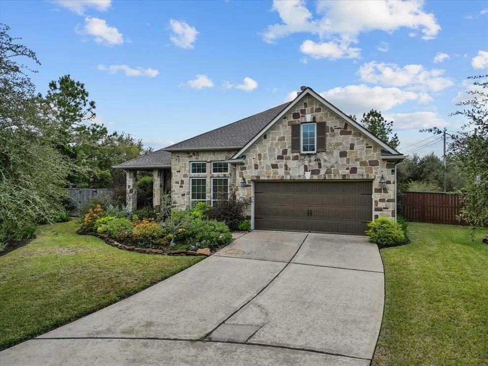 Unit for sale at 2350 Opal Springs Lane, Friendswood, TX 77546