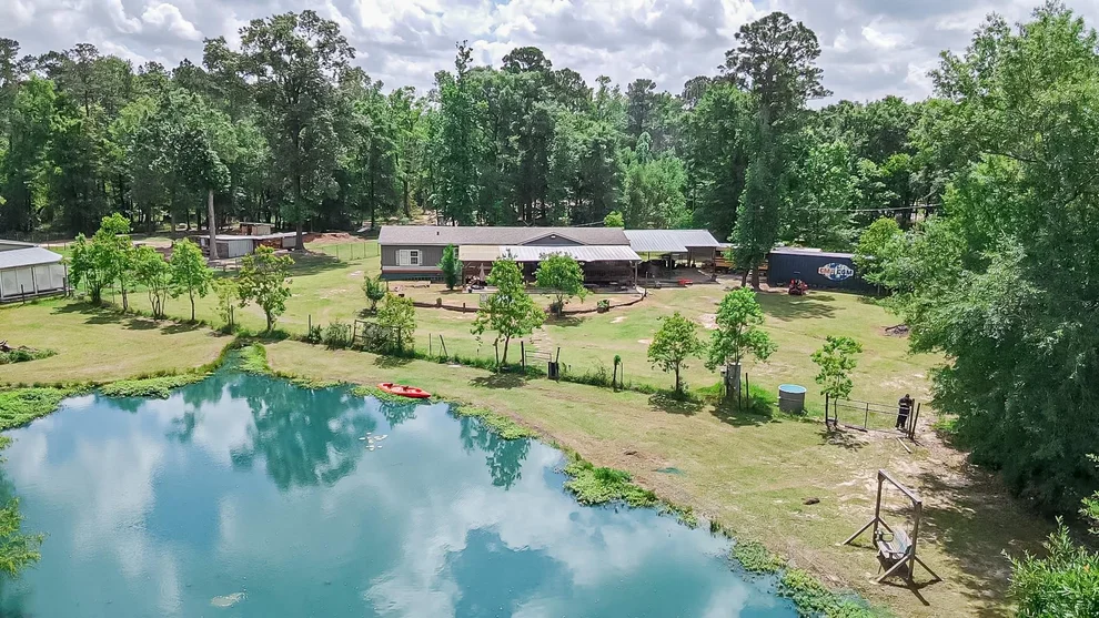 Unit for sale at 123 Ridgewood Drive, Huffman, TX 77336