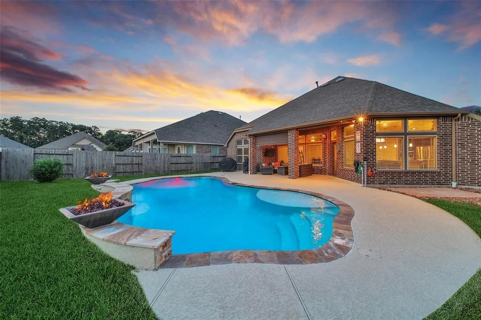 Unit for sale at 15715 Holloway Creek Court, Houston, TX 77044