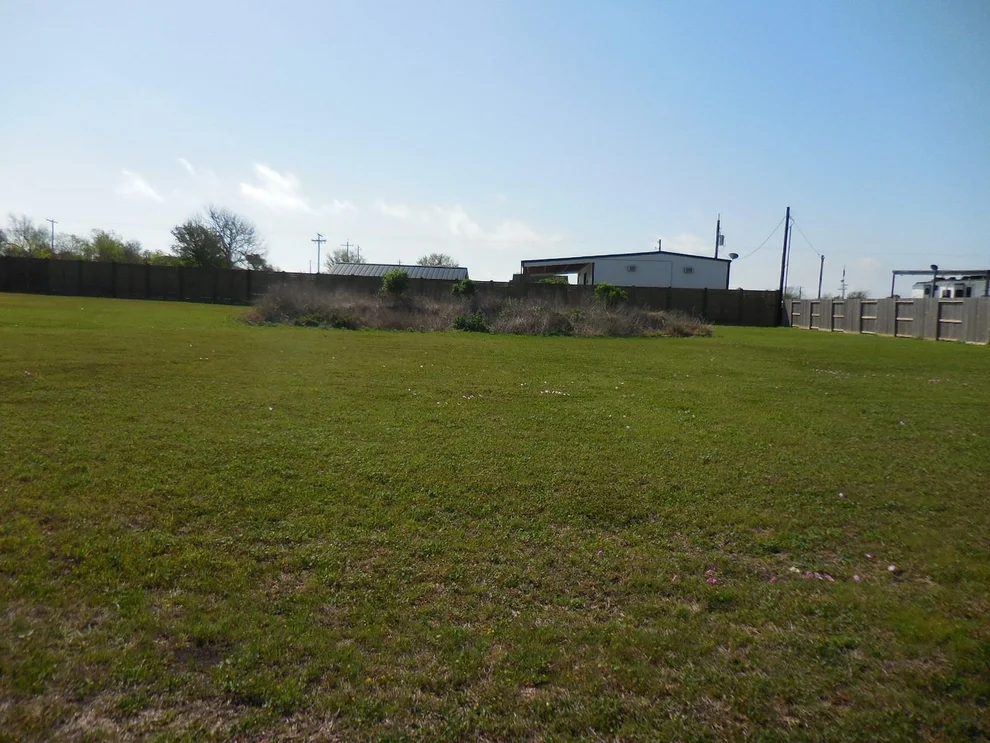 Unit for sale at 978 Cr 251 Street, Matagorda, TX 77457