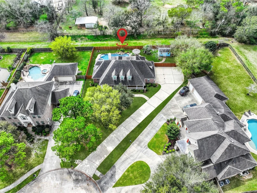 Unit for sale at 18 Falling Leaf Court, Friendswood, TX 77546