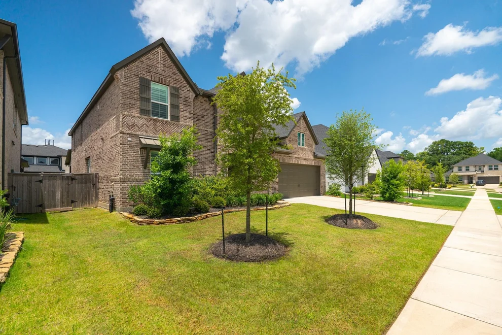 Unit for sale at 25011 Stela Falls Lane, Tomball, TX 77375
