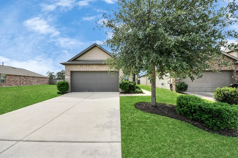 Unit for sale at 13003 Mills Creek Meadow Drive, Houston, TX 77070