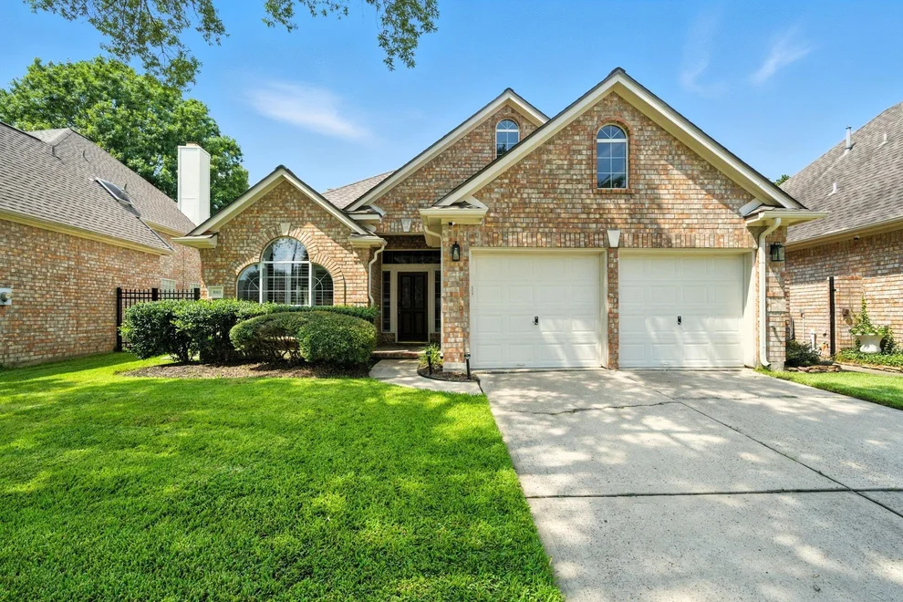 Unit for sale at 3911 Princeton Park Court, Pasadena, TX 77058