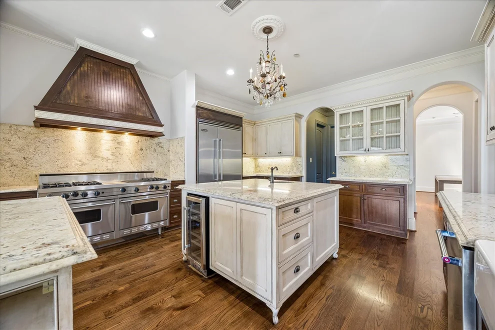 Unit for sale at 4802 Saxon Street, Bellaire, TX 77401