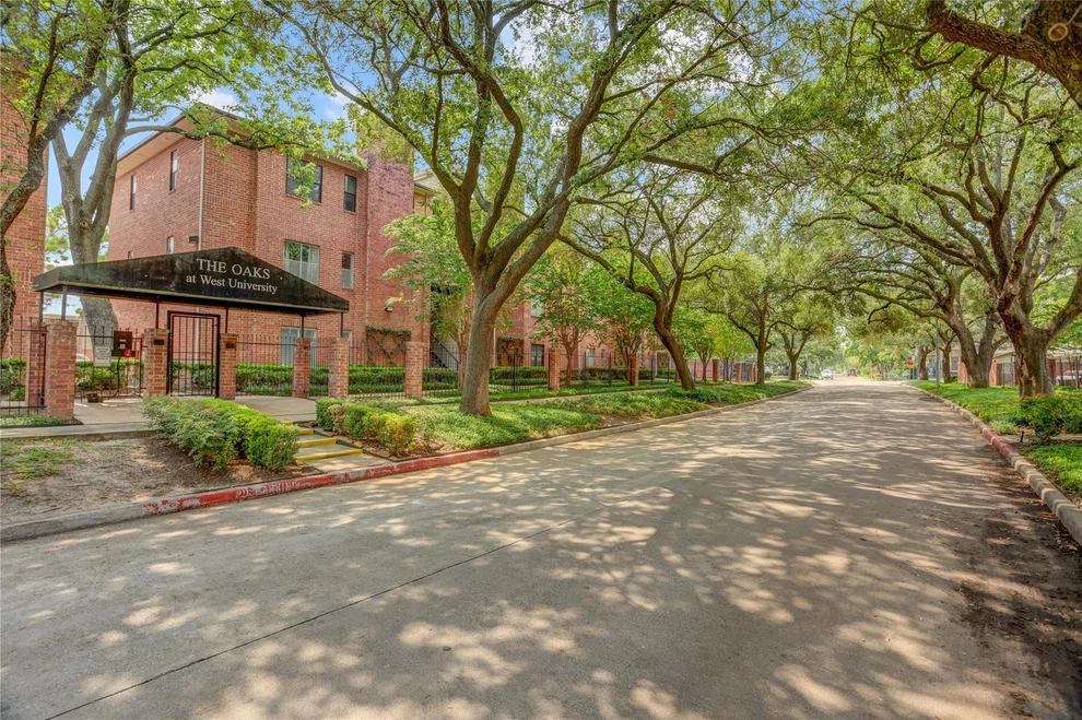 Unit for sale at 4041 Law Street, Houston, TX 77005