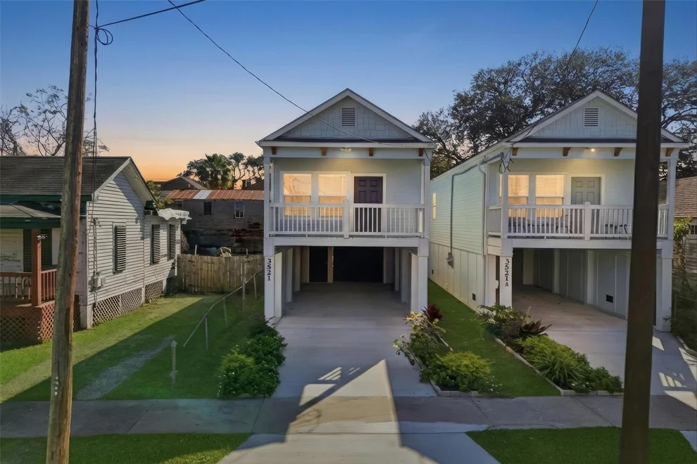 Unit for sale at 3521 Avenue N 1/2, Galveston, TX 77550
