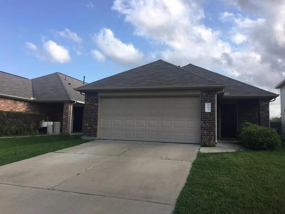 Unit for sale at 18839 N Lyford Drive, Katy, TX 77449