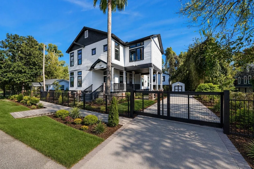 Unit for sale at 1202 Archer Street, Houston, TX 77009