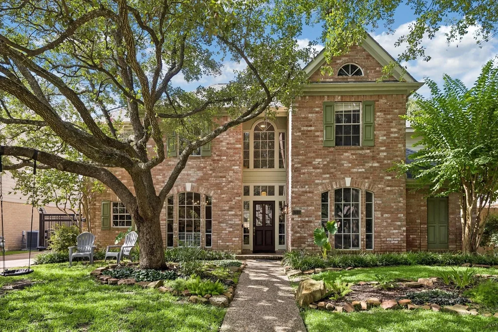 Unit for sale at 12111 Meadow Lake Drive, Houston, TX 77077