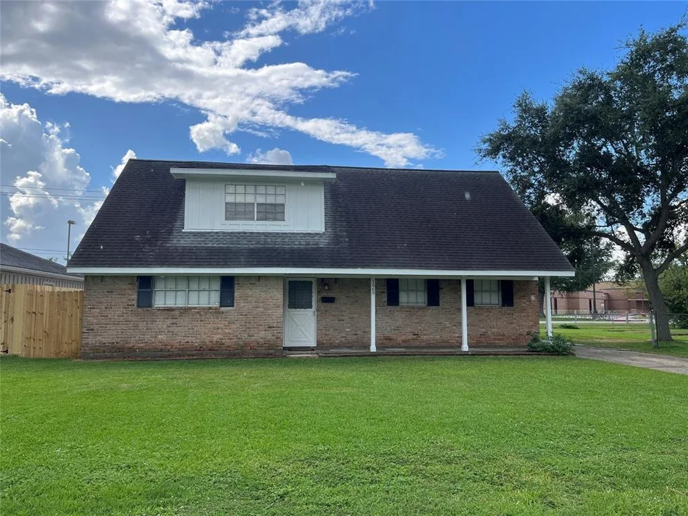 Unit for sale at 1869 Aspen Lane, Seabrook, TX 77586