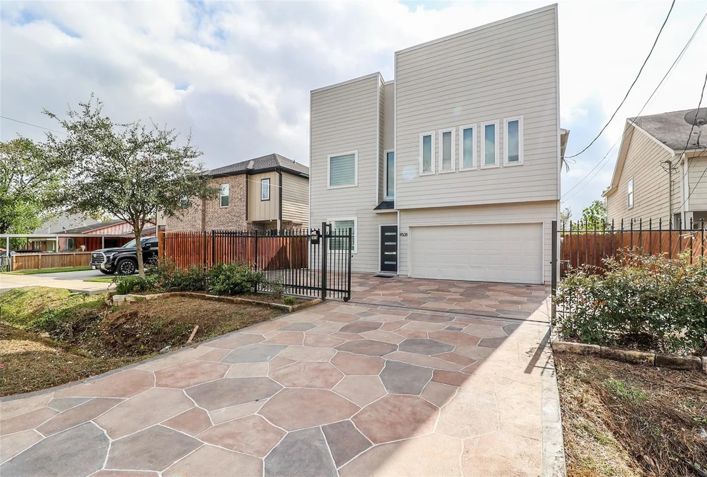 Unit for sale at 4508 Clover Street, Houston, TX 77051
