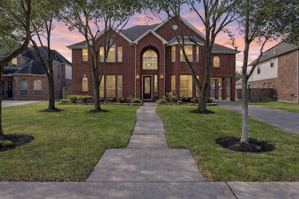 Unit for sale at 7414 Bright Lake Bend Ln, Richmond, TX 77407