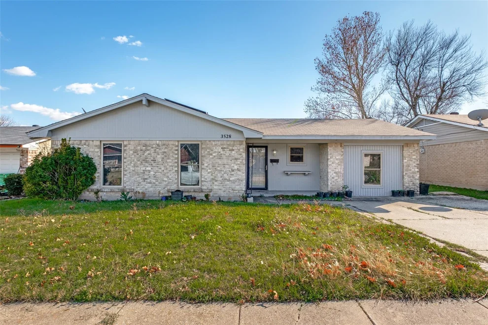 Unit for sale at 3528 Silverhill Drive, Dallas, TX 75241