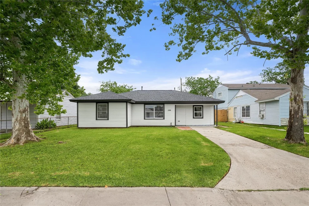Unit for sale at 2308 Garvey Drive, Pasadena, TX 77506