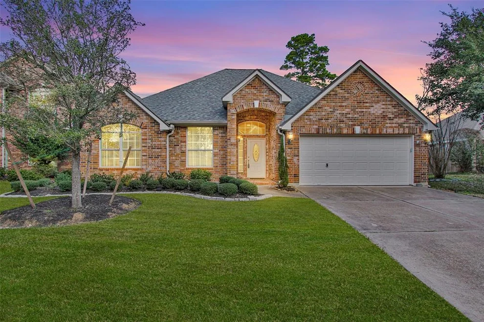 Unit for sale at 13610 Summer Hill Drive, Montgomery, TX 77356