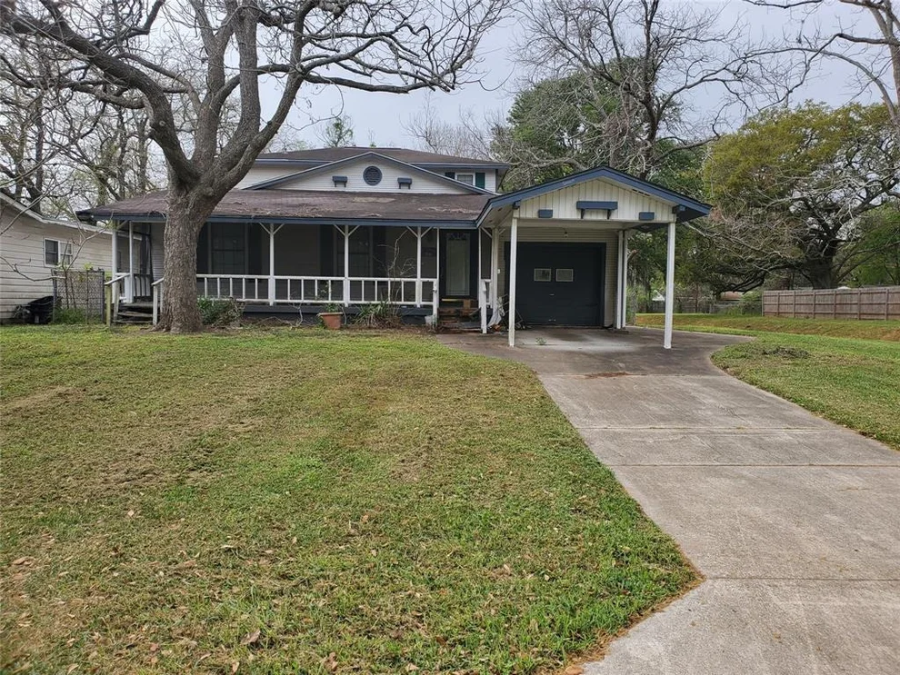 Unit for sale at 607 Winding Way Street, Lake Jackson, TX 77566