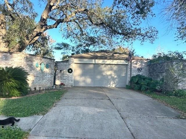 Unit for sale at 16022 Glen Mar Drive, Houston, TX 77082