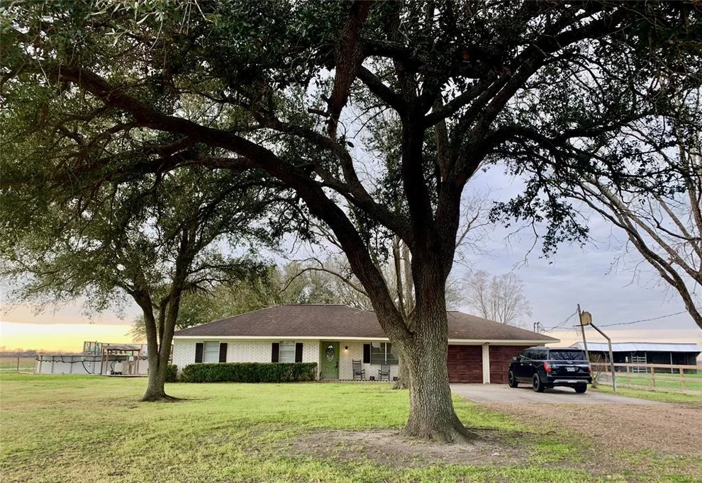 Unit for sale at 6720 Kacal Road, Beasley, TX 77417