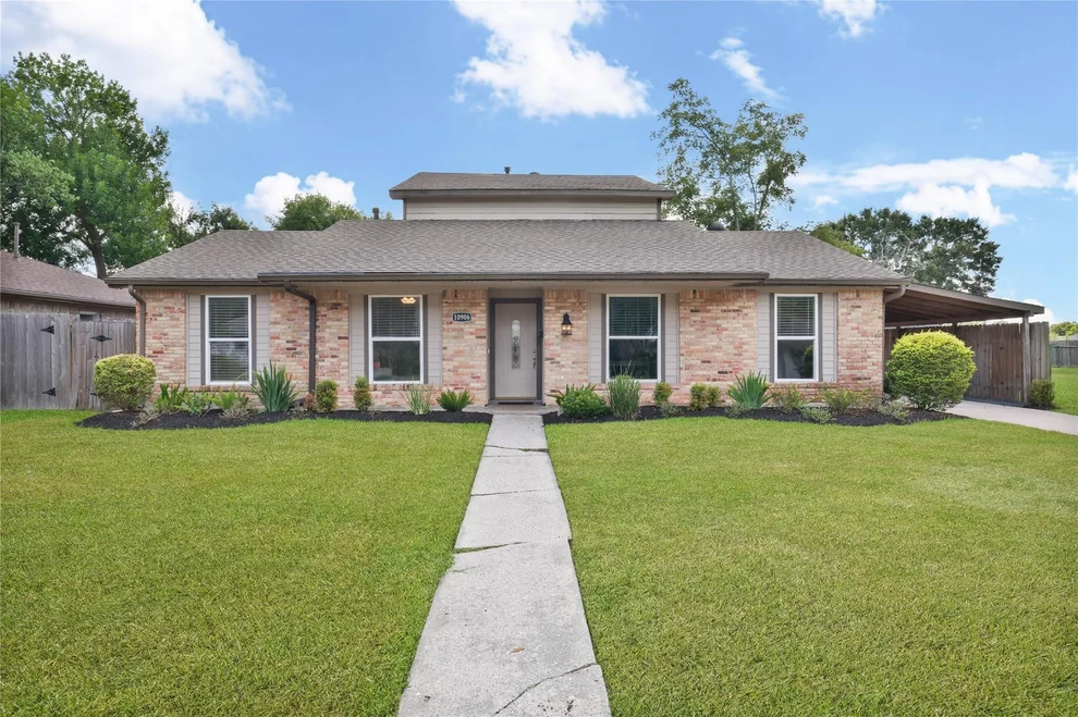 Unit for sale at 10906 Sagecrest Lane, Houston, TX 77089