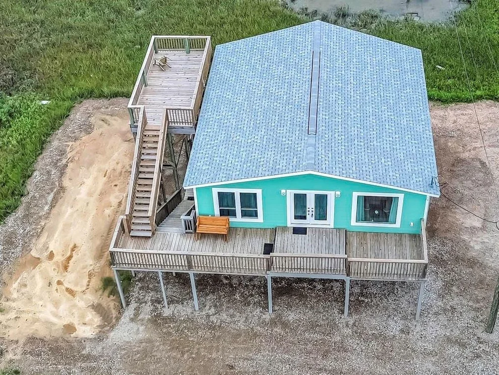 Unit for sale at 219 Detenbeck Ave, Surfside Beach, TX 77541