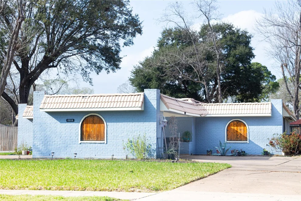 Unit for sale at 15318 Leeds Lane, Jersey Village, TX 77040