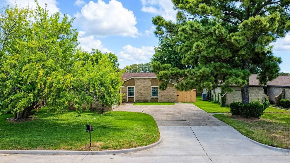 Unit for sale at 8710 Parkway Forest Drive, Houston, TX 77044