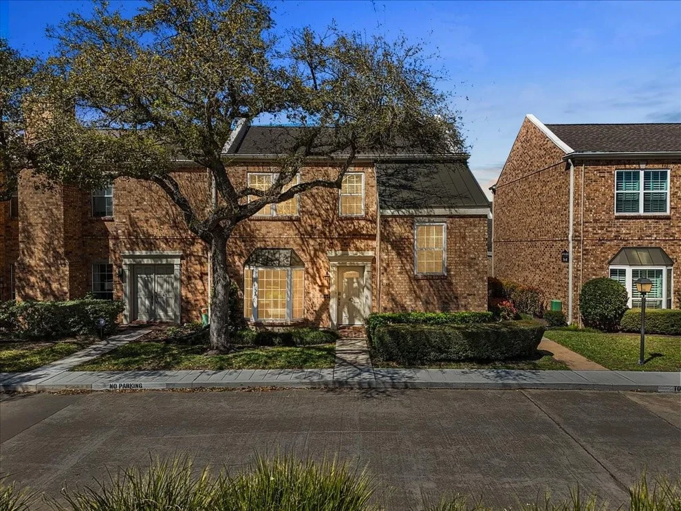 Unit for sale at 600 Wilcrest Drive, Houston, TX 77042