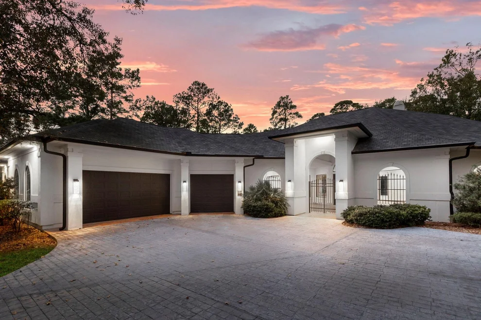 Unit for sale at 134 Trinity Oaks Court, The Woodlands, TX 77381