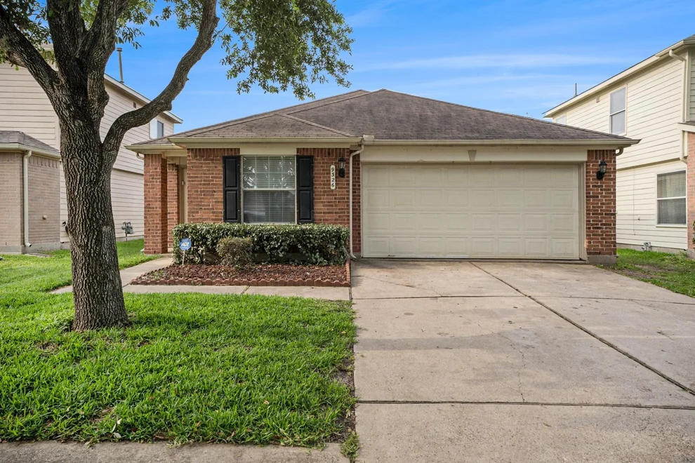 Unit for sale at 9326 Garfield Park Lane, Houston, TX 77075