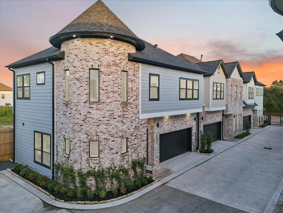 Unit for sale at 2584 W Tidwell Road, Houston, TX 77091