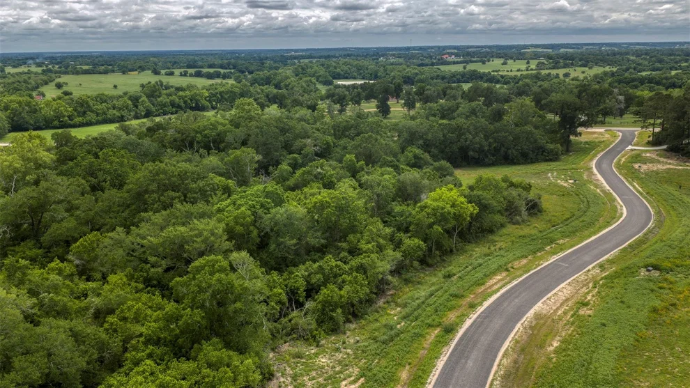 Unit for sale at 2-32 Windmill Ridge, Brenham, TX 77833