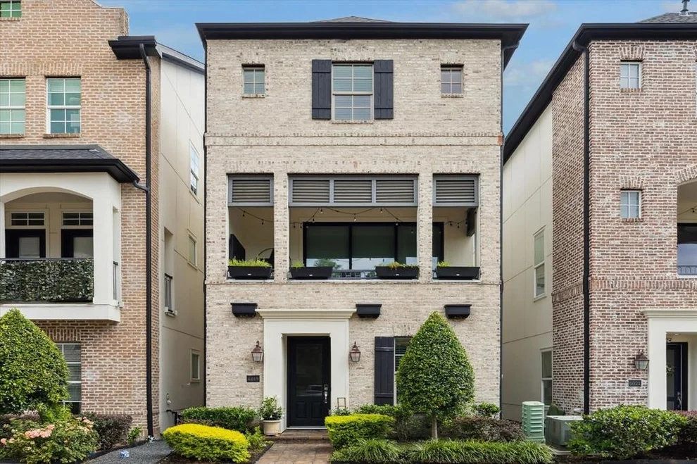 Unit for sale at 6019 Matthew Oaks Place, Houston, TX 77007