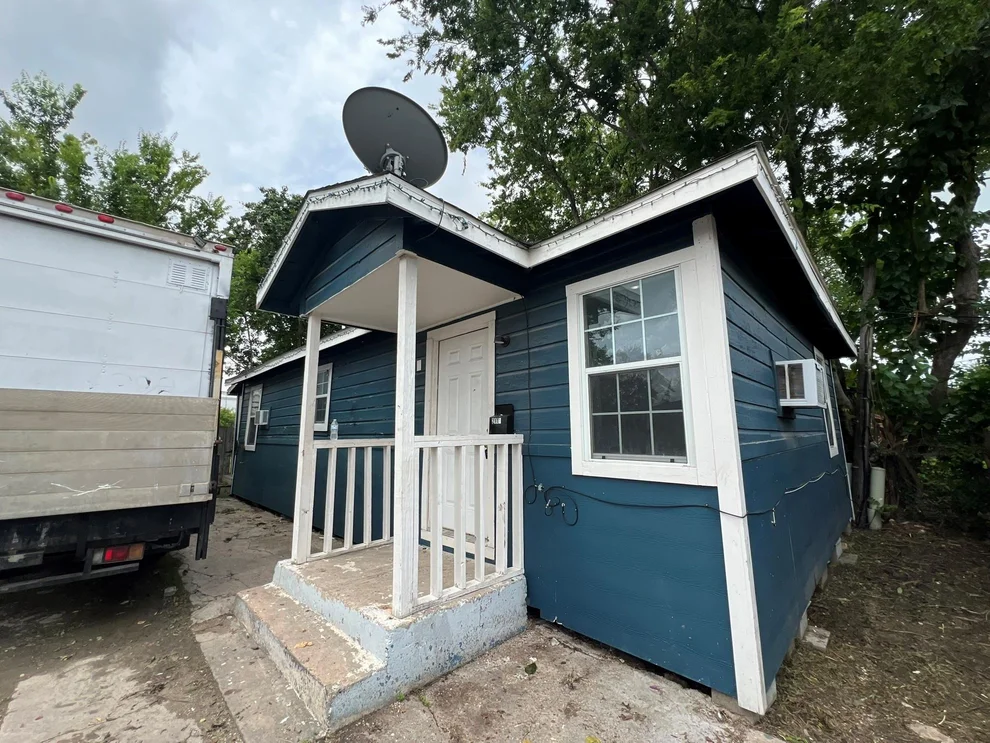 Unit for sale at 2117 Russell Street, Houston, TX 77026