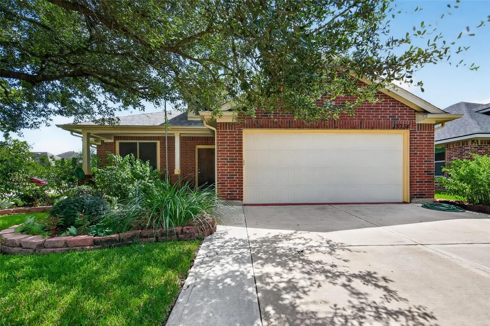 Unit for sale at 15734 Bannowsky Lane, Houston, TX 77049