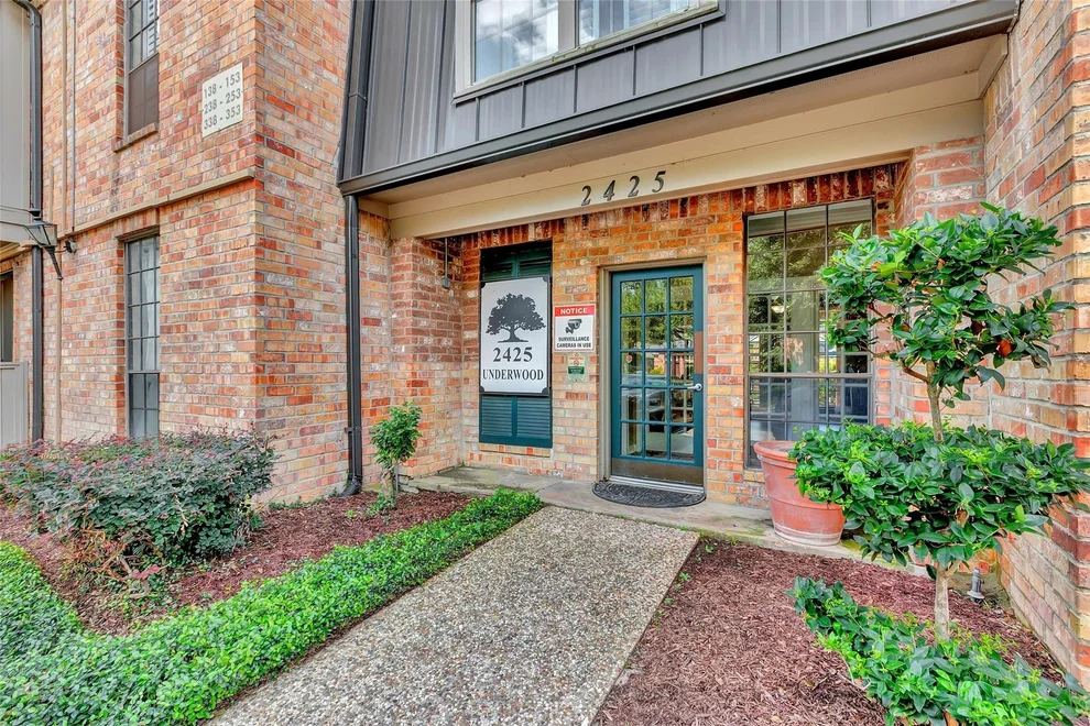 Unit for sale at 2400 N Braeswood Boulevard, Houston, TX 77030