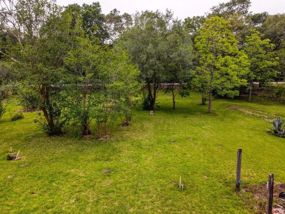 Unit for sale at 303 E Dallas Street, Fresno, TX 77545