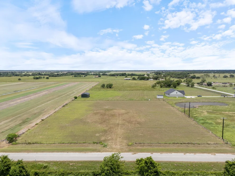 Unit for sale at 3442 County Road 166, Bay City, TX 77414