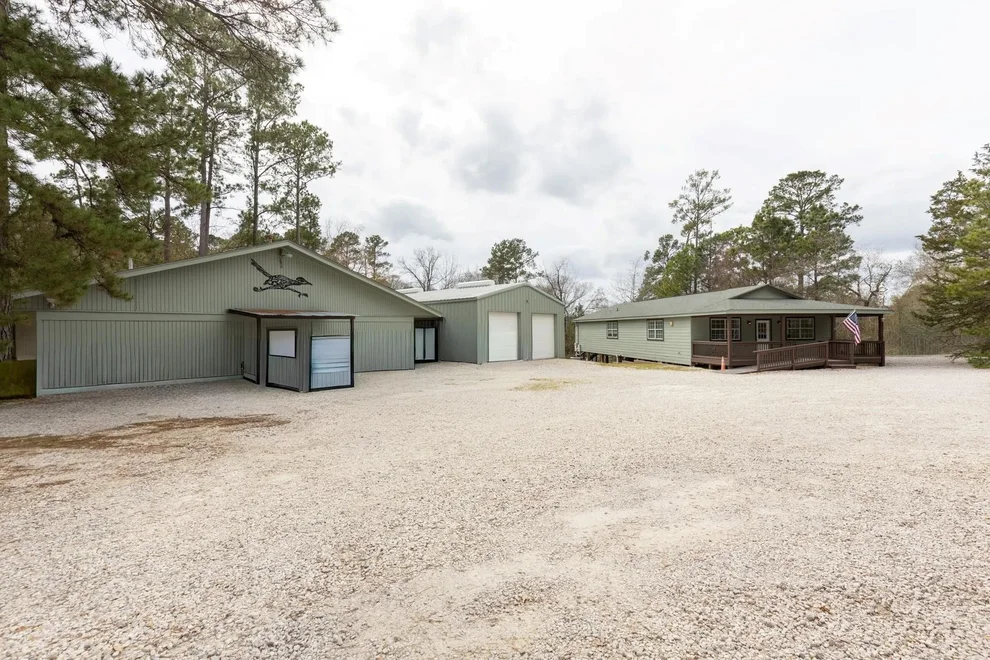 Unit for sale at 861 State Highway 19, Huntsville, TX 77320